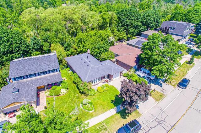 2295 Devon Rd, House detached with 3 bedrooms, 2 bathrooms and 3 parking in Oakville ON | Image 23