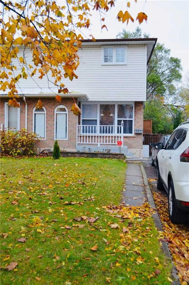365 Durham Crt, House semidetached with 3 bedrooms, 2 bathrooms and 3 parking in Oshawa ON | Image 1
