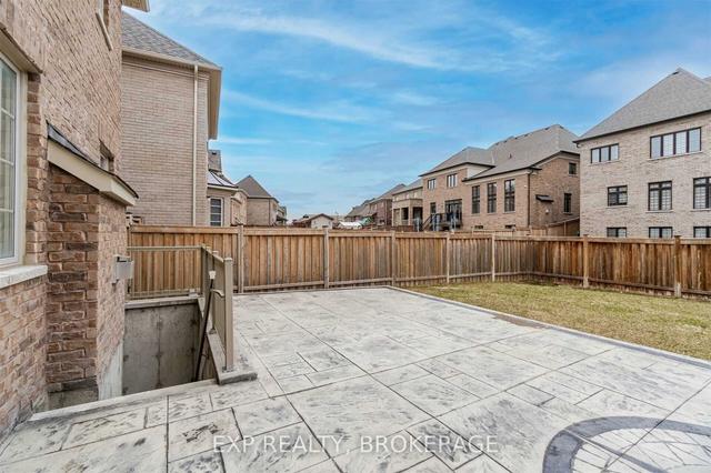 40 Squire Ellis Dr, House detached with 4 bedrooms, 7 bathrooms and 5 parking in Brampton ON | Image 31