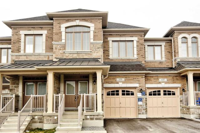 135 Boundary Blvd, House attached with 3 bedrooms, 3 bathrooms and 3 parking in Markham ON | Card Image
