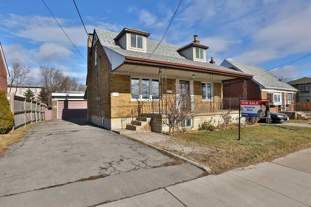 28 Walsh Ave, House detached with 3 bedrooms, 3 bathrooms and 7 parking in Toronto ON | Image 9