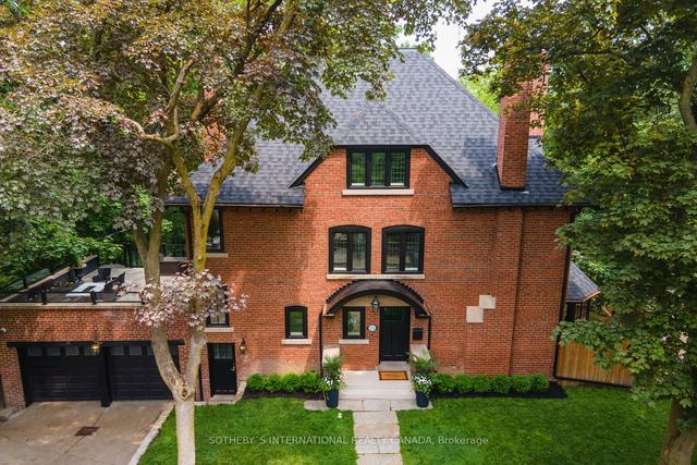 379 Walmer Rd, House detached with 7 bedrooms, 6 bathrooms and 4 parking in Toronto ON | Image 12