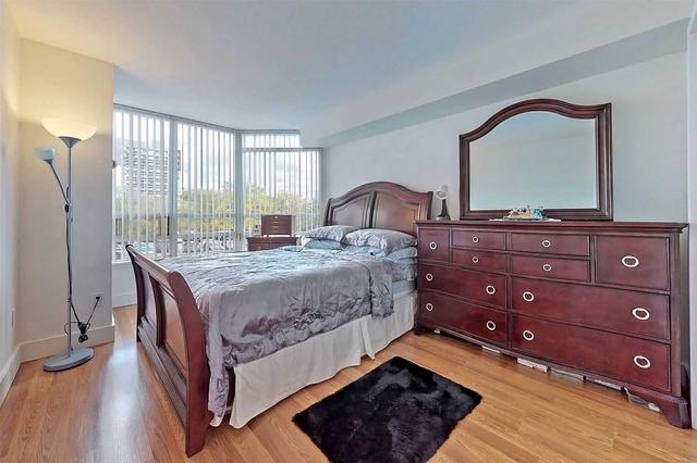 205 - 75 King St E, Condo with 2 bedrooms, 2 bathrooms and 1 parking in Mississauga ON | Image 18