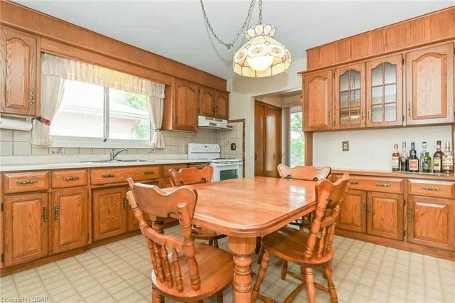 22 Del Mar Blvd, House detached with 3 bedrooms, 2 bathrooms and 9 parking in Guelph ON | Image 16