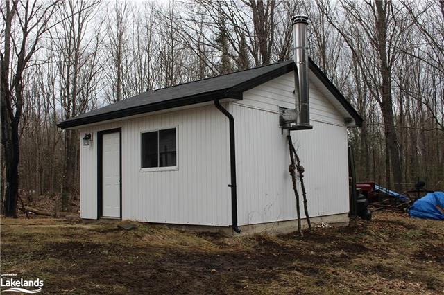 9828 Highway 118, House detached with 1 bedrooms, 1 bathrooms and 9 parking in Algonquin Highlands ON | Image 25