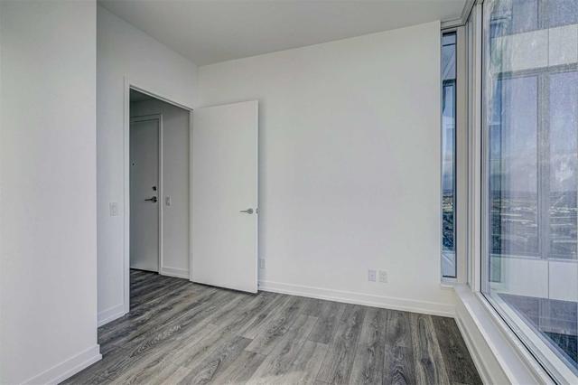 4910 - 5 Buttermill Ave, Condo with 2 bedrooms, 2 bathrooms and 134 parking in Vaughan ON | Image 7