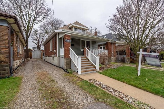 1288 York St, House detached with 2 bedrooms, 3 bathrooms and 3 parking in London ON | Image 1