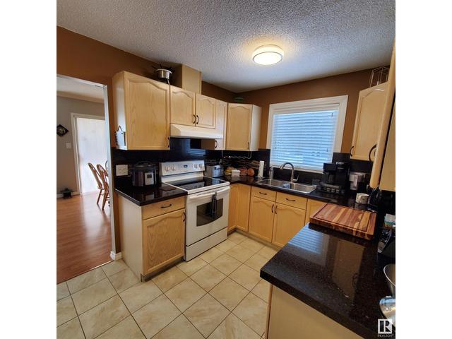 1515 62 St Nw, House attached with 2 bedrooms, 2 bathrooms and 4 parking in Edmonton AB | Image 11