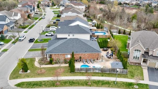 2 Knox Crt, House detached with 2 bedrooms, 3 bathrooms and 4 parking in Kitchener ON | Image 33