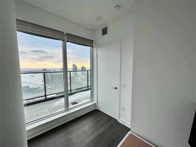 4311 - 125 Blue Jays Way, Condo with 3 bedrooms, 2 bathrooms and 1 parking in Toronto ON | Image 15