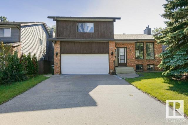 29 Woodstock Dr, House detached with 4 bedrooms, 3 bathrooms and null parking in Edmonton AB | Card Image