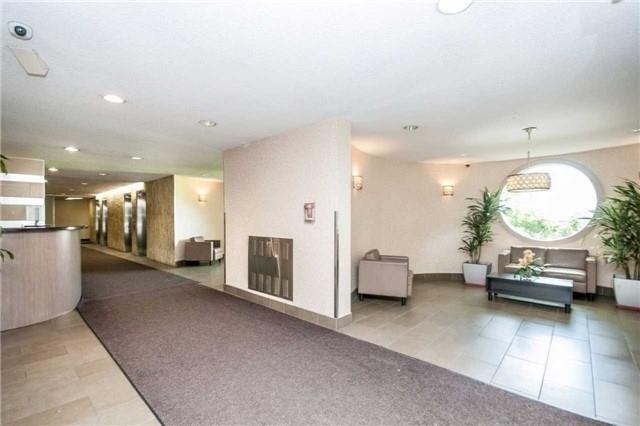 901 - 5 Parkway Forest Dr, Condo with 3 bedrooms, 2 bathrooms and 1 parking in Toronto ON | Image 8