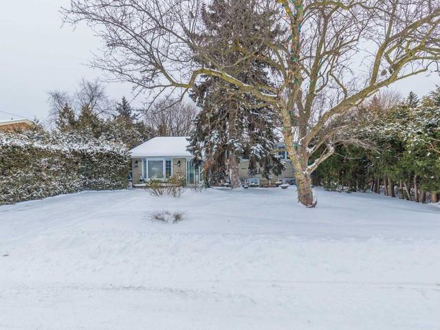 41 Cornerbrook Dr, House detached with 3 bedrooms, 3 bathrooms and 4 parking in Toronto ON | Image 5