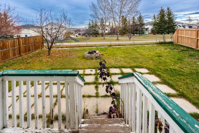 240 Fresno Place Ne, House detached with 3 bedrooms, 2 bathrooms and 2 parking in Calgary AB | Image 5