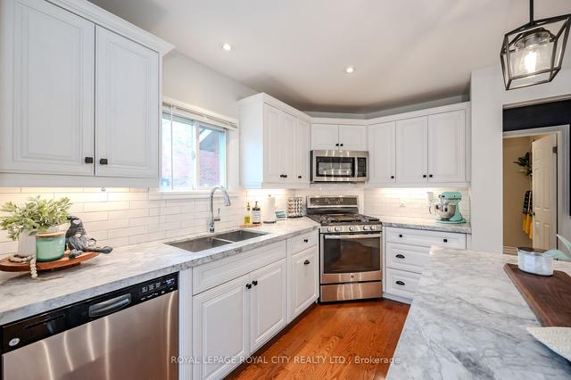 21 Kortright Rd E, House detached with 4 bedrooms, 4 bathrooms and 5 parking in Guelph ON | Image 11