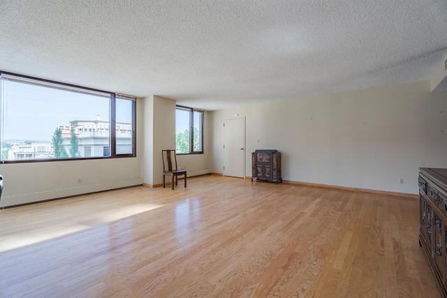 502d - 500 Eau Claire Avenue Sw, Condo with 2 bedrooms, 2 bathrooms and 2 parking in Calgary AB | Image 4