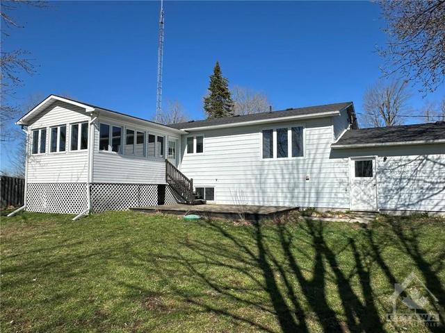410 Slater Road, House detached with 3 bedrooms, 2 bathrooms and 8 parking in North Grenville ON | Image 25