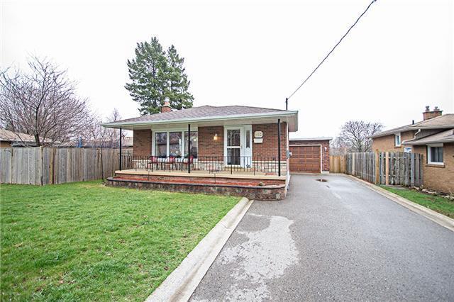 665 Tennyson Ave, House detached with 3 bedrooms, 2 bathrooms and 4 parking in Oshawa ON | Image 1