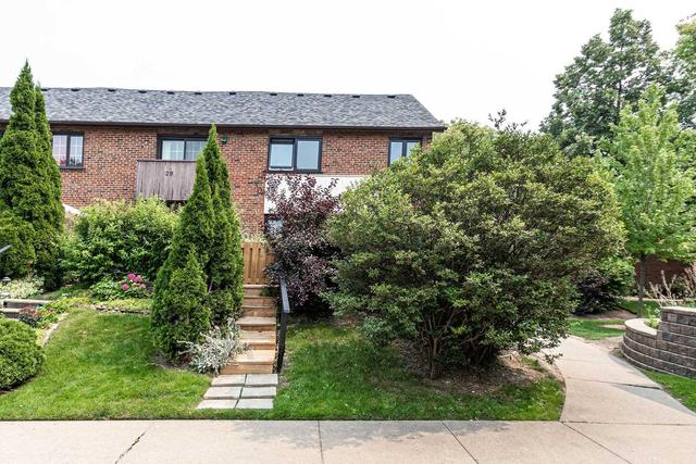 30 - 51 Broadfield Dr, Townhouse with 4 bedrooms, 3 bathrooms and 1 parking in Toronto ON | Image 1