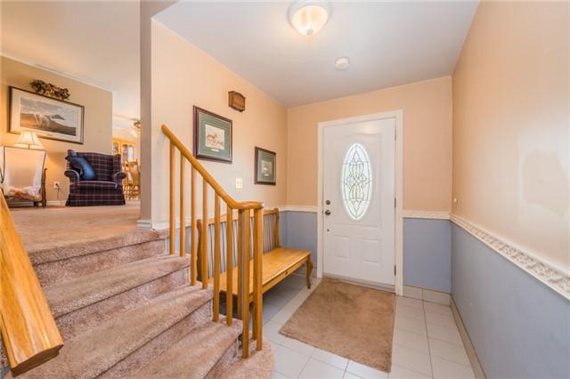 365 Bartley Bull Pkwy, House detached with 3 bedrooms, 2 bathrooms and 4 parking in Brampton ON | Image 3