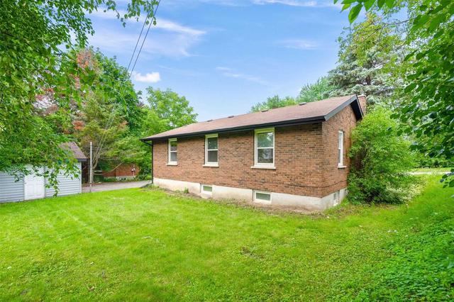 741 Maryland Ave, House detached with 3 bedrooms, 2 bathrooms and 5 parking in Peterborough ON | Image 22