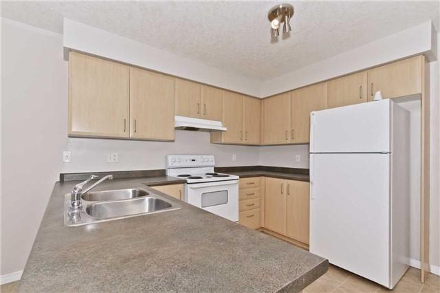 7A - 50 Howe Dr, Townhouse with 3 bedrooms, 2 bathrooms and 1 parking in Kitchener ON | Image 6