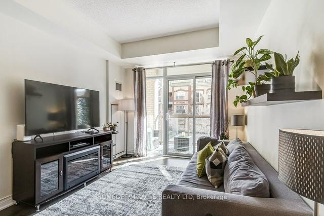 210 - 68 Main St, Condo with 1 bedrooms, 1 bathrooms and 1 parking in Markham ON | Image 2