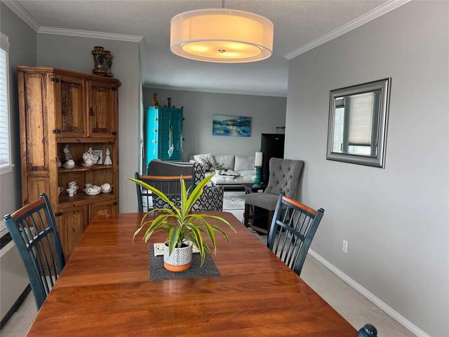 1099 Clonsilla Ave, Condo with 2 bedrooms, 2 bathrooms and 1 parking in Peterborough ON | Image 12