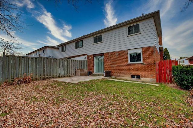 126 Skegby Rd, House semidetached with 3 bedrooms, 3 bathrooms and 3 parking in Brampton ON | Image 6