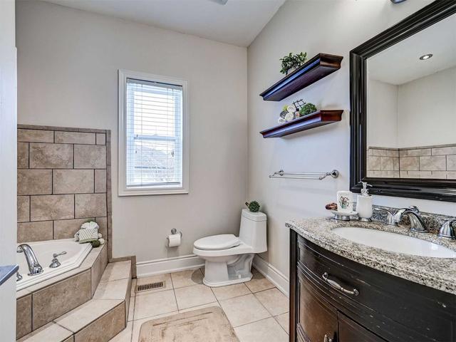 224 Belgravia Ave, House detached with 2 bedrooms, 2 bathrooms and 3 parking in Toronto ON | Image 5