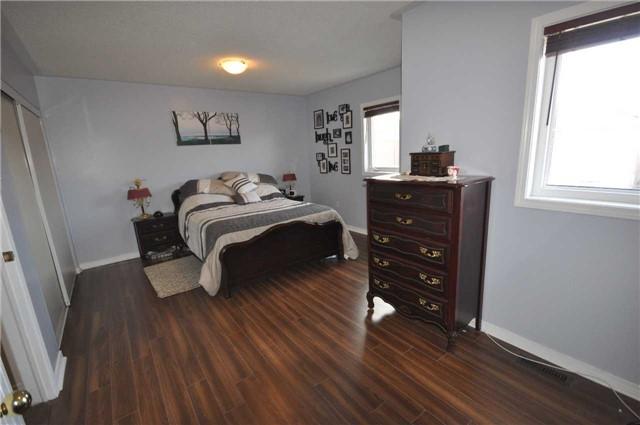 60 Culture Cres, House attached with 3 bedrooms, 2 bathrooms and 2 parking in Brampton ON | Image 10