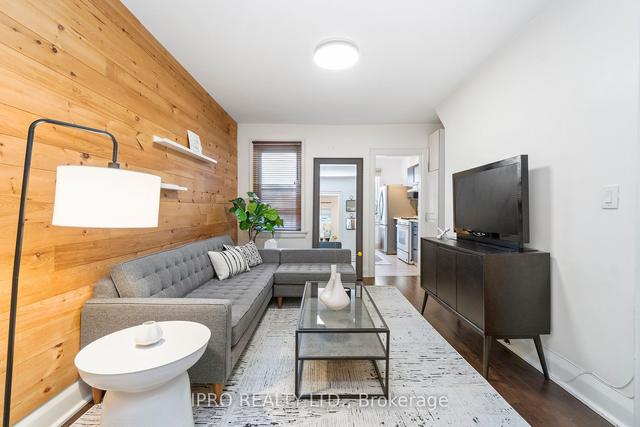 524 Lauder Ave, House semidetached with 3 bedrooms, 2 bathrooms and 2 parking in Toronto ON | Image 5