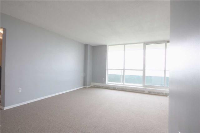 1001 - 44 Longbourne Dr, Condo with 1 bedrooms, 1 bathrooms and 1 parking in Toronto ON | Image 4