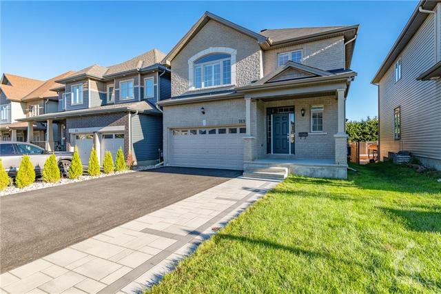 769 Fiddlehead Street, House detached with 4 bedrooms, 3 bathrooms and 8 parking in Ottawa ON | Image 2