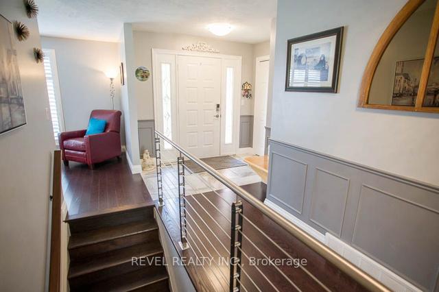 81 Victor Blvd, House detached with 2 bedrooms, 3 bathrooms and 4 parking in Brant ON | Image 23
