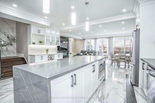 83 Floral Pkwy, House detached with 4 bedrooms, 7 bathrooms and 7 parking in Toronto ON | Image 4