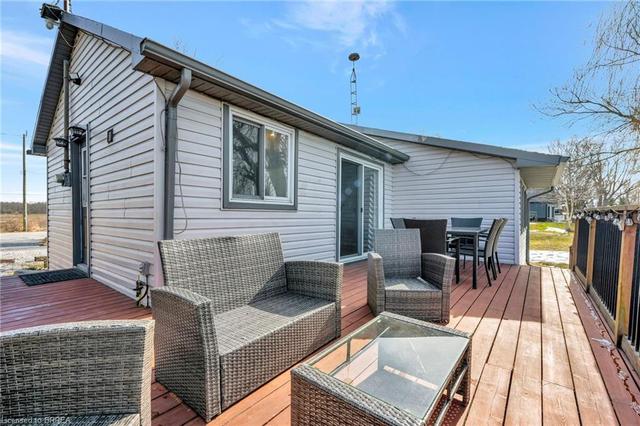 378 South Coast Drive, House detached with 3 bedrooms, 1 bathrooms and 4 parking in Haldimand County ON | Image 4