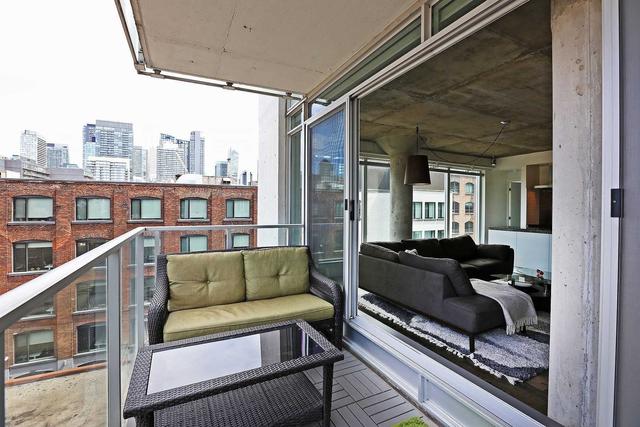 606 - 75 Portland St, Condo with 2 bedrooms, 2 bathrooms and 1 parking in Toronto ON | Image 14