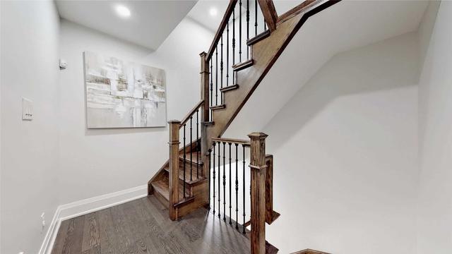 th21 - 7 Oakburn Cres, Townhouse with 3 bedrooms, 3 bathrooms and 1 parking in Toronto ON | Image 8