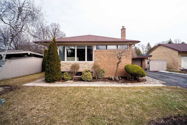 5 Terrington Crt, House detached with 3 bedrooms, 2 bathrooms and 5 parking in Toronto ON | Image 1