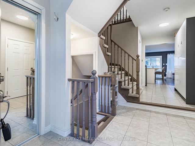 126 Lemieux Crt, House attached with 3 bedrooms, 4 bathrooms and 2 parking in Milton ON | Image 32