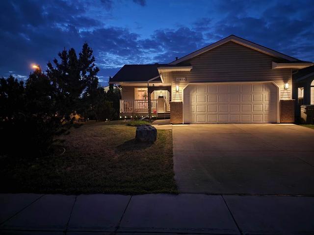 10614 83 Avenue, House detached with 3 bedrooms, 2 bathrooms and 4 parking in Grande Prairie AB | Image 2