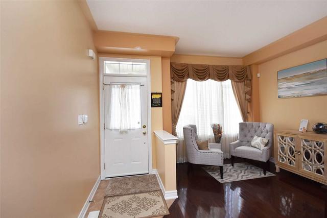 19 Nutwood Way, House attached with 3 bedrooms, 4 bathrooms and 3 parking in Brampton ON | Image 23