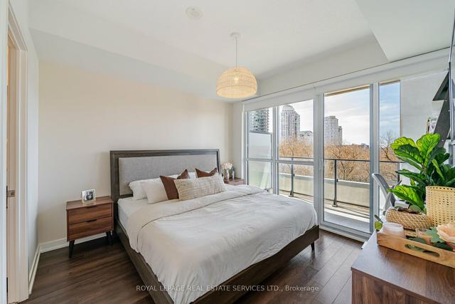 513 - 10 Park Lawn Rd, Condo with 2 bedrooms, 2 bathrooms and 1 parking in Toronto ON | Image 4