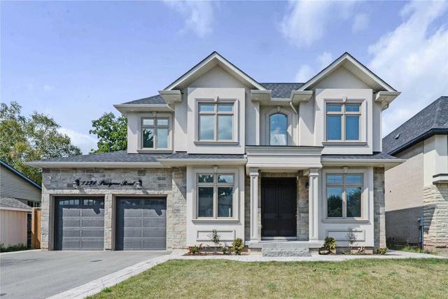 1231 Pinegrove Rd, House detached with 4 bedrooms, 5 bathrooms and 4 parking in Oakville ON | Image 1
