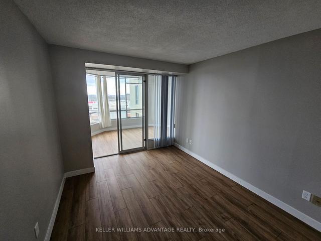 1108 - 26 Hanover Rd, Condo with 2 bedrooms, 2 bathrooms and 2 parking in Brampton ON | Image 6