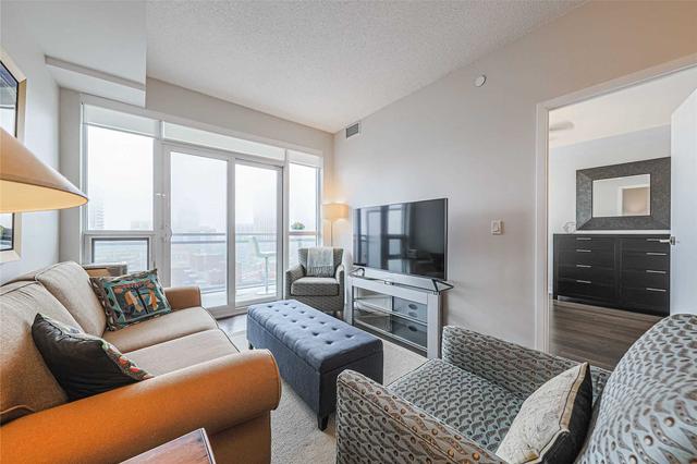 1613 - 98 Lillian St, Condo with 1 bedrooms, 1 bathrooms and 1 parking in Toronto ON | Image 3