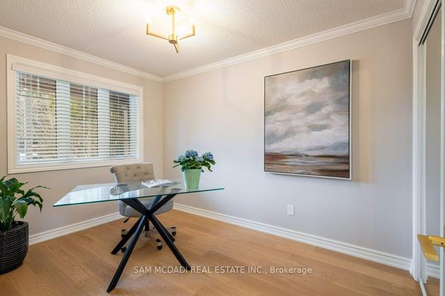 1 - 1200 Lambs Crt, Townhouse with 3 bedrooms, 4 bathrooms and 2 parking in Burlington ON | Image 2