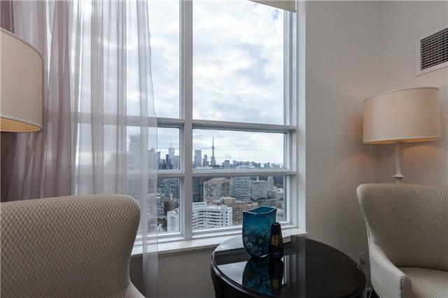 Lph3401 - 21 Balmuto St, Condo with 3 bedrooms, 4 bathrooms and 4 parking in Toronto ON | Image 4