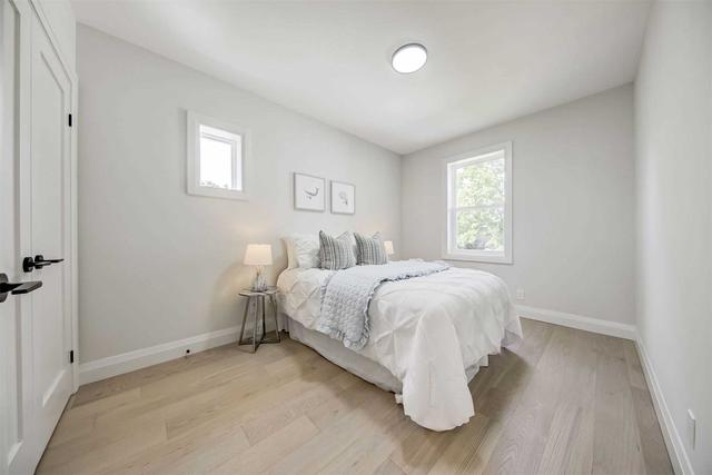 216 Evelyn Ave, House detached with 4 bedrooms, 4 bathrooms and 1 parking in Toronto ON | Image 5